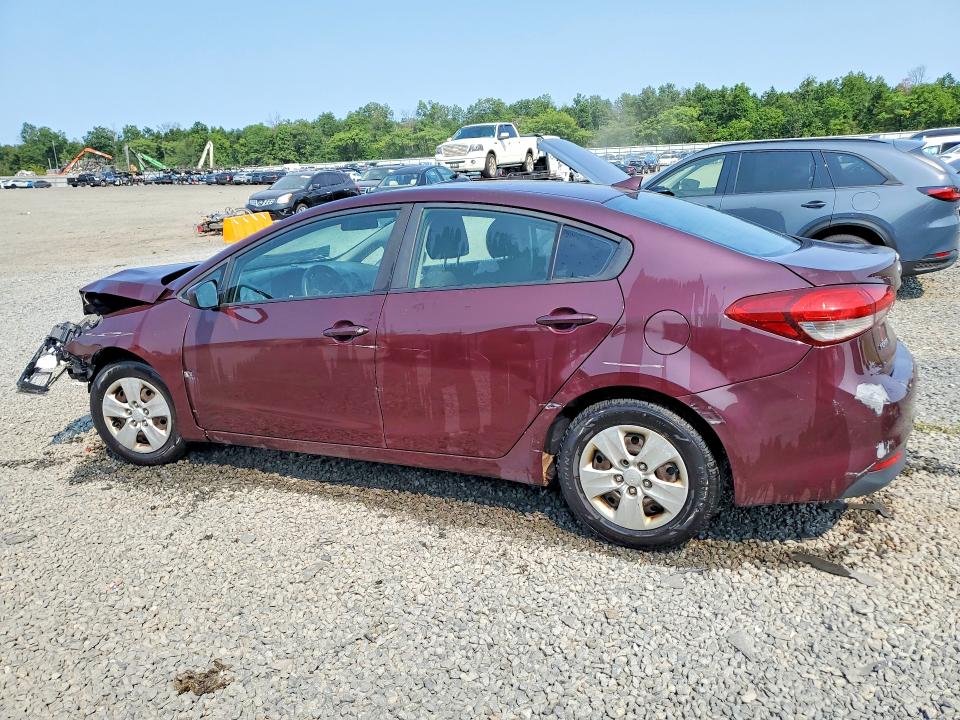 Photo 2 from auction – 2017 KIA FORTE with VIN 3KPFL4A72HE013601