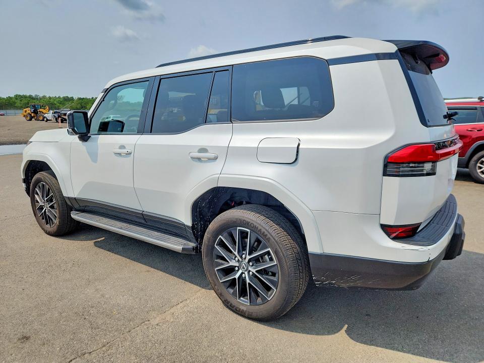 Photo 2 from auction – 2024 LEXUS GX 550 with VIN JTJTBCDX6R5014143