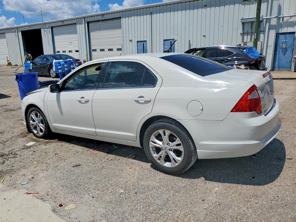 Photo 2 from auction – 2012 FORD FUSION with VIN 3FAHP0HA3CR239838