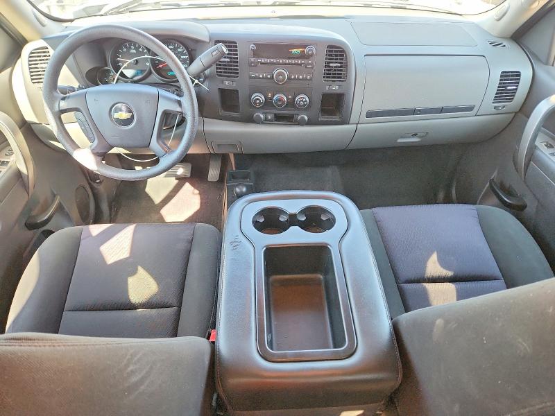 Photo 8 from auction – 2011 CHEVROLET SILVERADO with VIN 1GCRKREA4BZ208694
