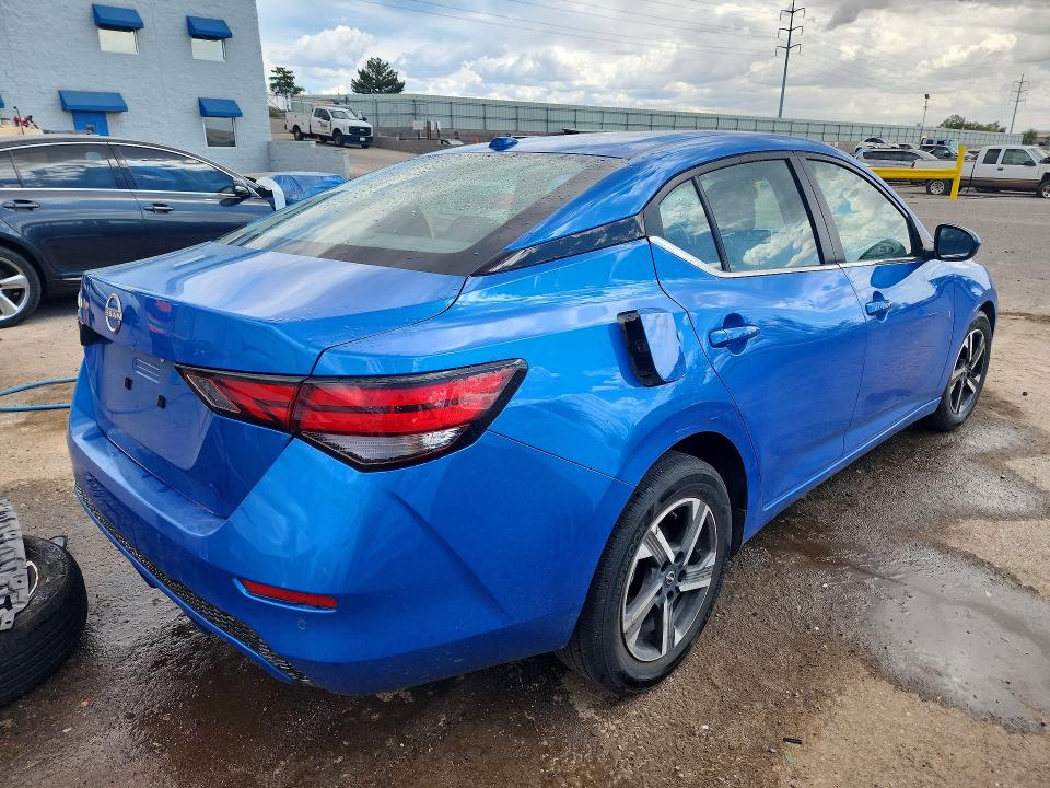 Photo 3 from auction – 2025 NISSAN SENTRA with VIN 3N1AB8CV8SY401487