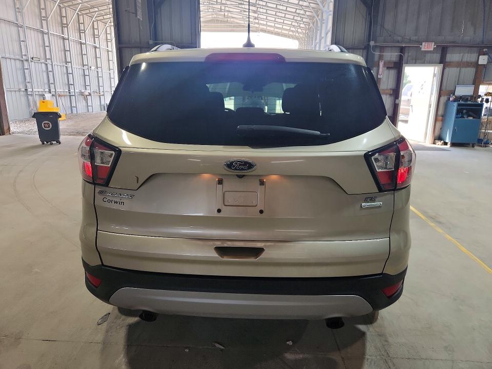 Photo 6 from auction – 2018 FORD ESCAPE with VIN 1FMCU0GD4JUC46906