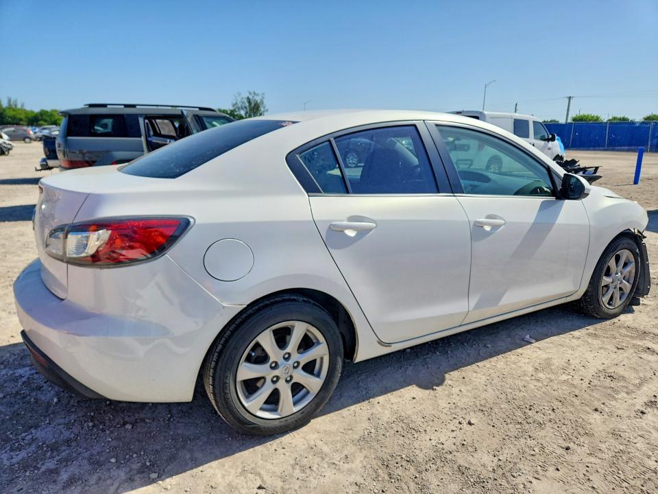 Photo 3 from auction – 2011 MAZDA 3 with VIN JM1BL1VF6B1487477