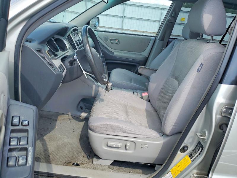 Photo 7 from auction – 2004 TOYOTA HIGHLANDER with VIN JTEEP21A340009622