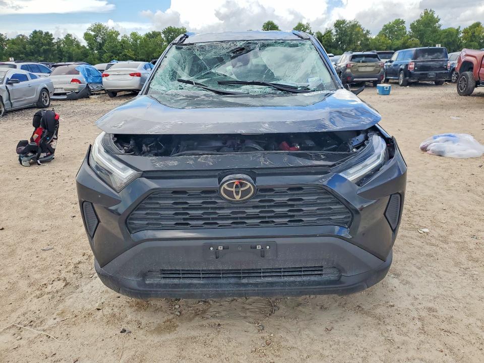 Photo 5 from auction – 2024 TOYOTA RAV4 with VIN 2T3W1RFV8RC267329