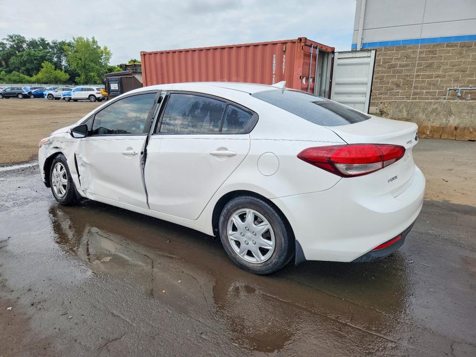 Photo 2 from auction – 2017 KIA FORTE with VIN 3KPFL4A75HE018680