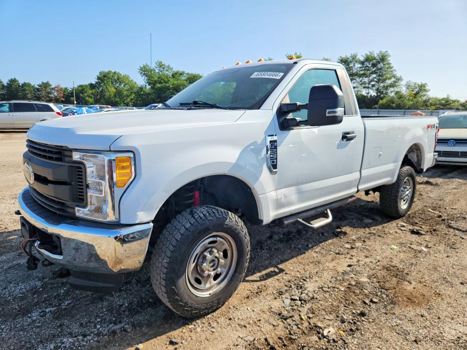 FORD F250 2017 with VIN 1FTBF2B65HEE79812 - Photo from auction