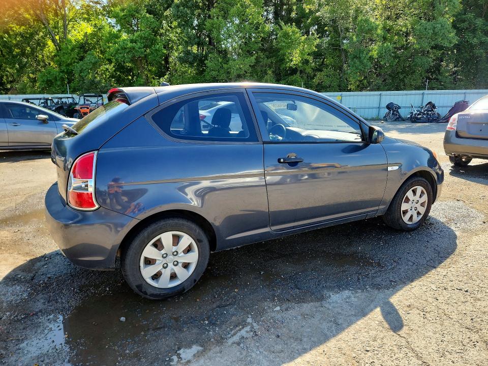 Photo 3 from auction – 2010 HYUNDAI ACCENT with VIN KMHCM3AC3AU186120