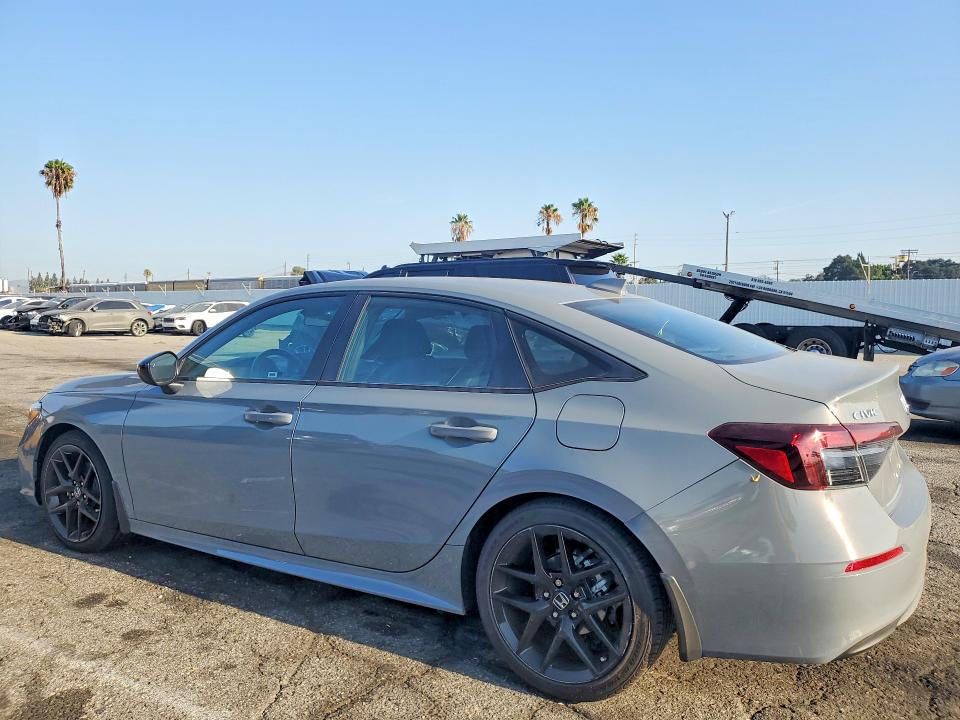 Photo 2 from auction – 2025 HONDA CIVIC with VIN 2HGFE2F52SH532439