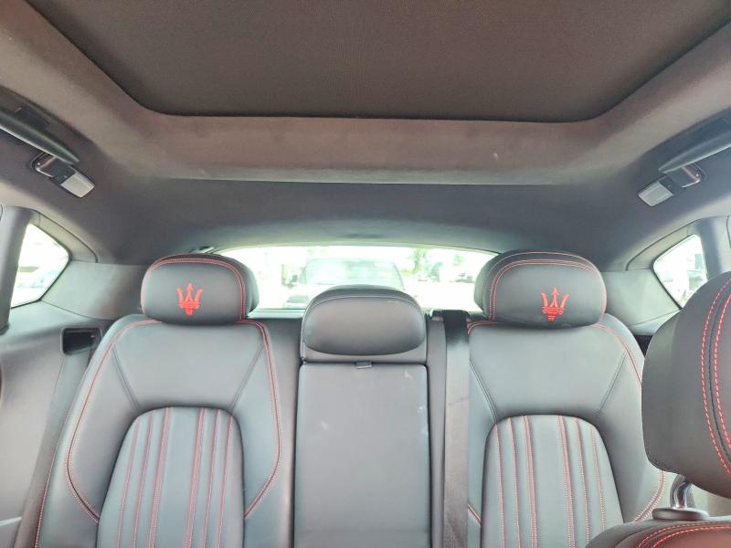 Photo 10 from auction – 2020 MASERATI LEVANTE with VIN ZN661XUL4LX349869