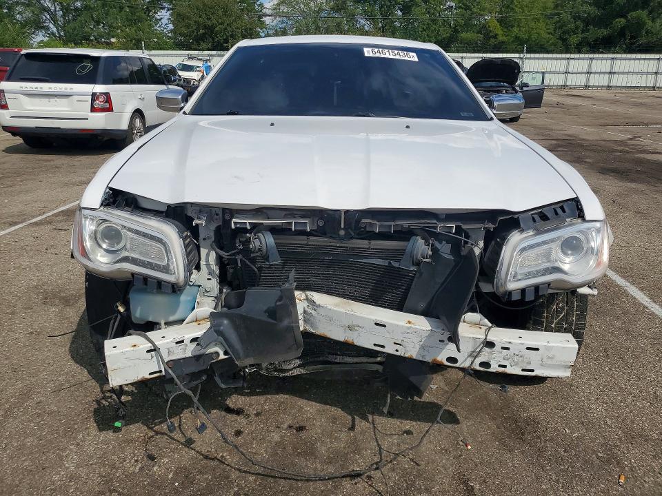 Photo 5 from auction – 2013 CHRYSLER 300C with VIN 2C3CCAST2DH595389