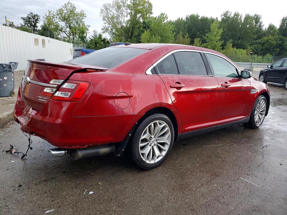 Photo 3 from auction – 2015 FORD TAURUS with VIN 1FAHP2F89FG193603
