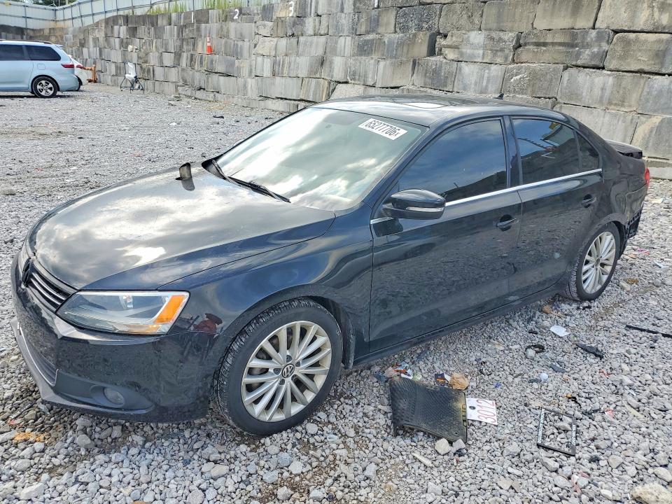 Photo 1 from auction – 2014 VOLKSWAGEN JETTA with VIN 3VWLL7AJ3EM410457