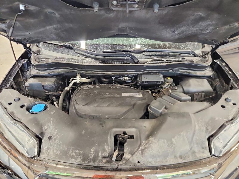 Photo 11 from auction – 2017 HONDA RIDGELINE with VIN 5FPYK3F84HB007176