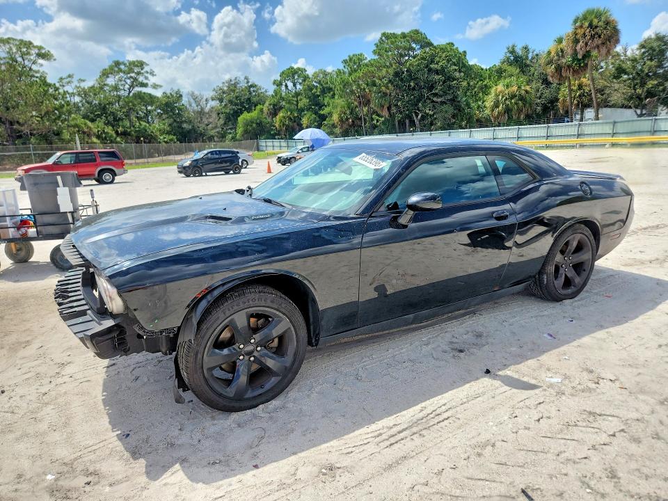 DODGE CHALLENGER 2014 with VIN 2C3CDYBT5EH261266 - Photo from auction