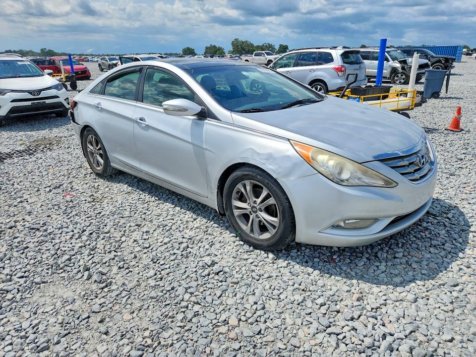 Photo 4 from auction – 2012 HYUNDAI SONATA with VIN 5NPEC4AC9CH433031