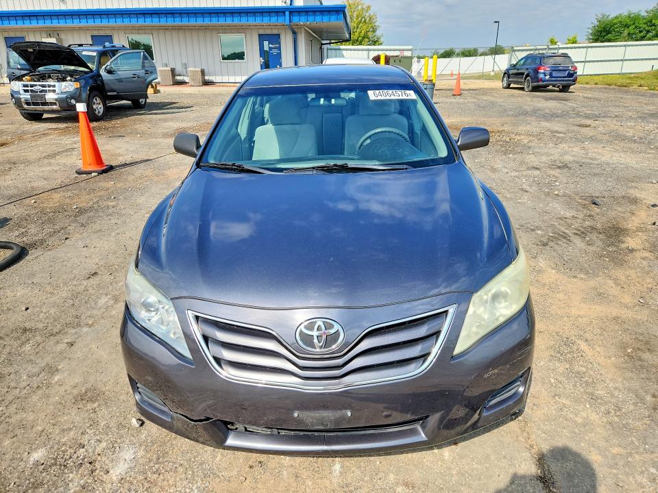 Photo 5 from auction – 2010 TOYOTA CAMRY with VIN 4T1BF3EK1AU033758