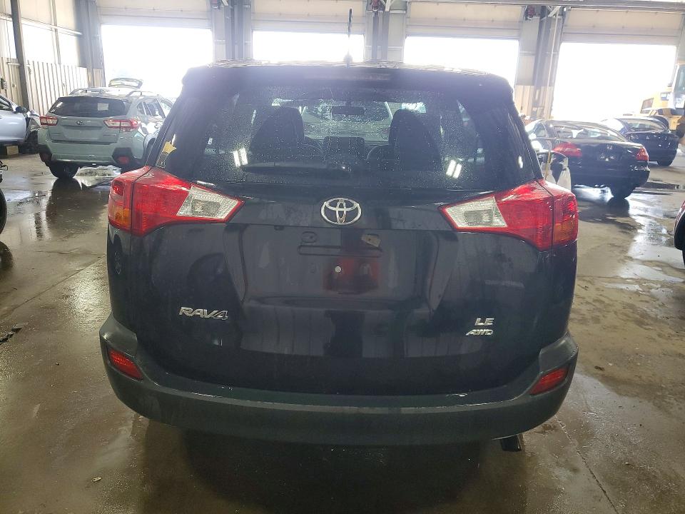 Photo 6 from auction – 2015 TOYOTA RAV4 with VIN 2T3BFREV8FW372559