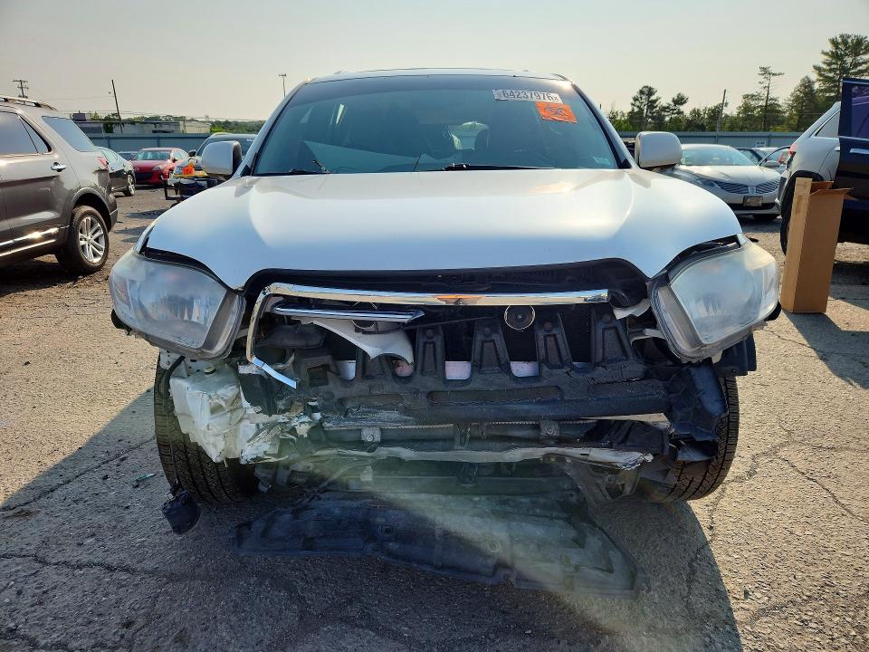 Photo 5 from auction – 2010 TOYOTA HIGHLANDER with VIN 5TDDK3EH4AS020942