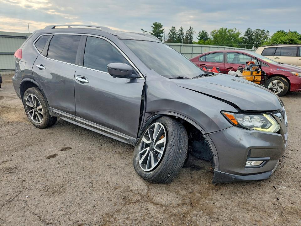 Photo 4 from auction – 2019 NISSAN ROGUE with VIN 5N1AT2MV4KC802674