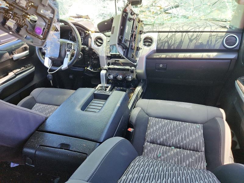 Photo 8 from auction – 2021 TOYOTA TUNDRA with VIN 5TFRY5F12MX281955