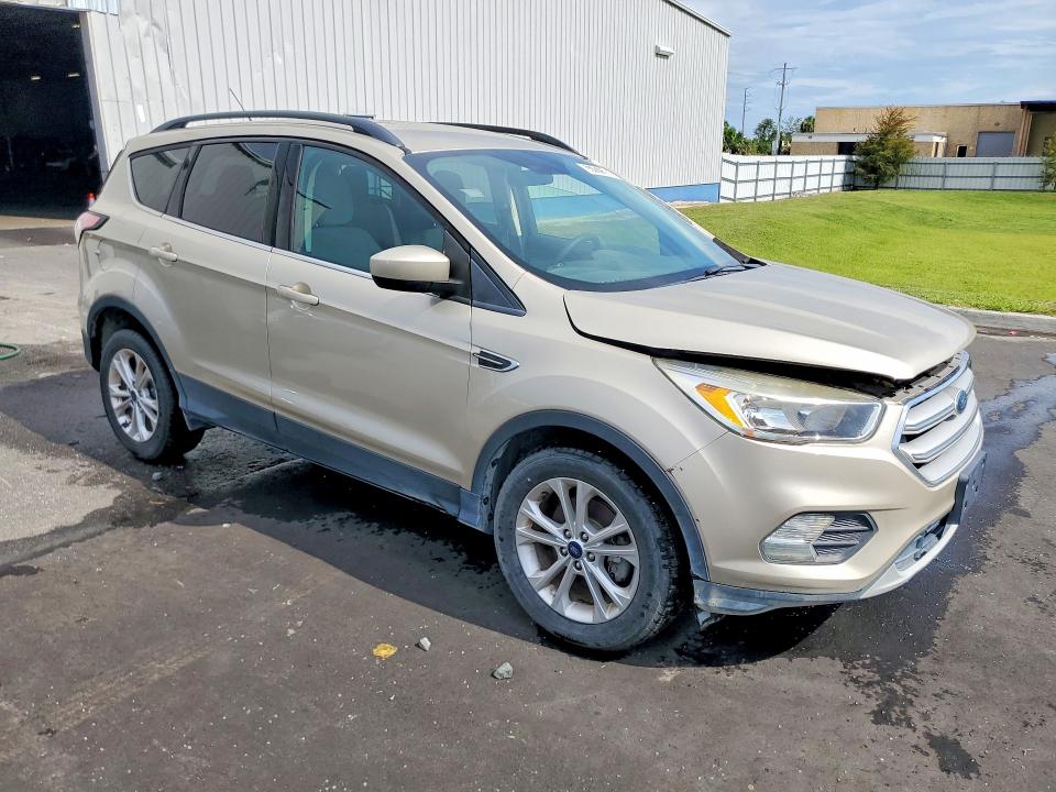 Photo 4 from auction – 2018 FORD ESCAPE with VIN 1FMCU0GD9JUB46039