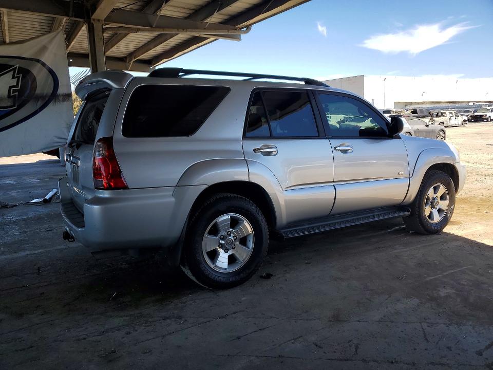 Photo 3 from auction – 2020 TOYOTA 4RUNNER with VIN JTEZU14R770085855