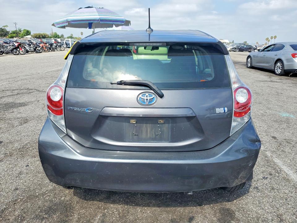 Photo 6 from auction – 2014 TOYOTA PRIUS C with VIN JTDKDTB34E1064498
