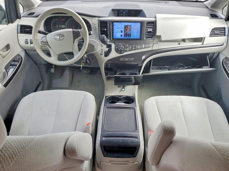 Photo 8 from auction – 2013 TOYOTA SIENNA with VIN 5TDJK3DC6DS053518