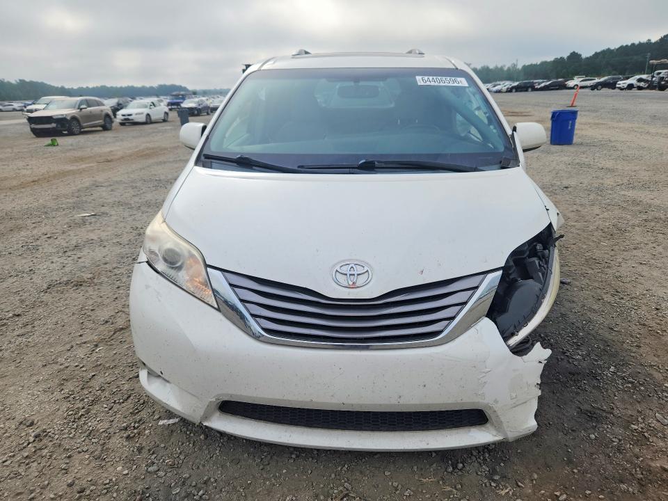 Photo 5 from auction – 2016 TOYOTA SIENNA with VIN 5TDYK3DC7GS702780