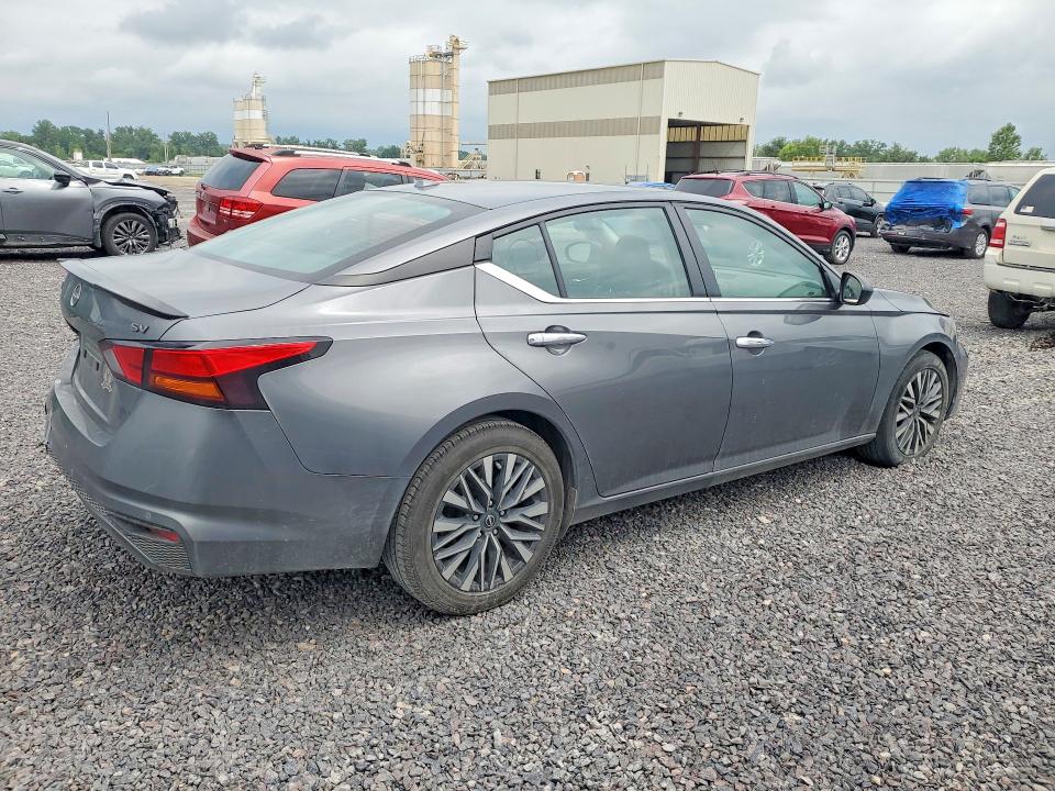 Photo 3 from auction – 2024 NISSAN ALTIMA with VIN 1N4BL4DV8RN364332