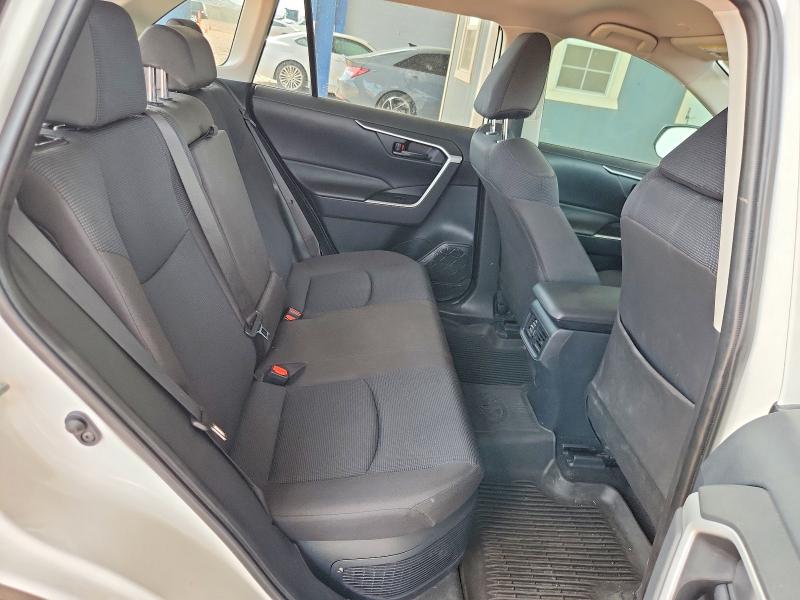 Photo 11 from auction – 2025 TOYOTA RAV4 with VIN JTMLWRFV5SD334975