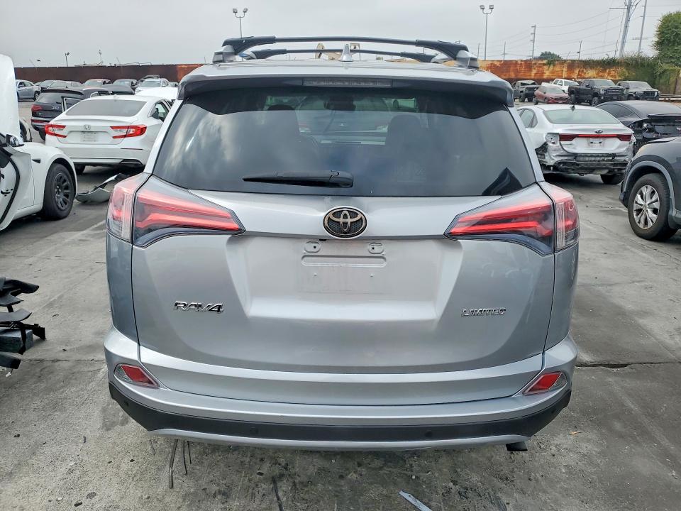 Photo 6 from auction – 2016 TOYOTA RAV4 with VIN 2T3YFREV2GW311932