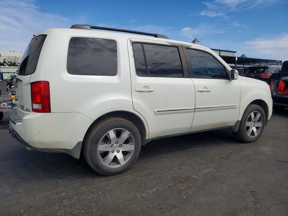 Photo 3 from auction – 2013 HONDA PILOT with VIN 5FNYF4H94DB001428