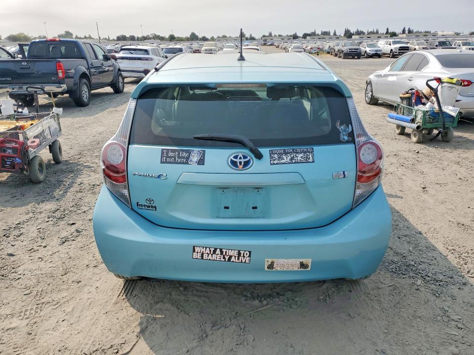 Photo 6 from auction – 2013 TOYOTA PRIUS C with VIN JTDKDTB38D1049226