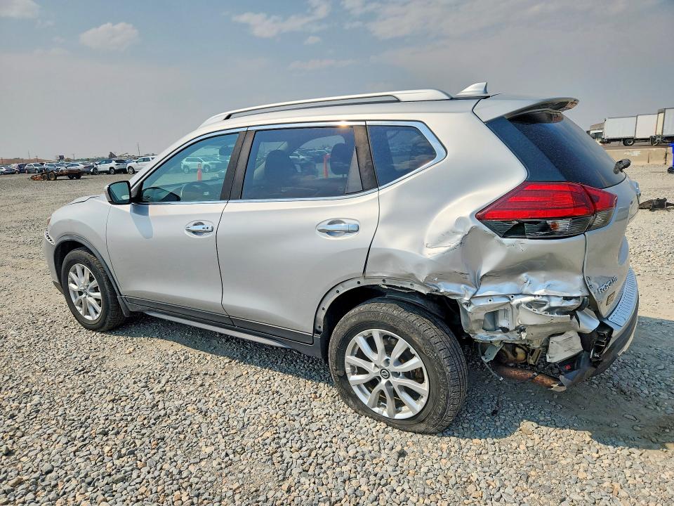 Photo 2 from auction – 2017 NISSAN ROGUE with VIN JN8AT2MV6HW018528