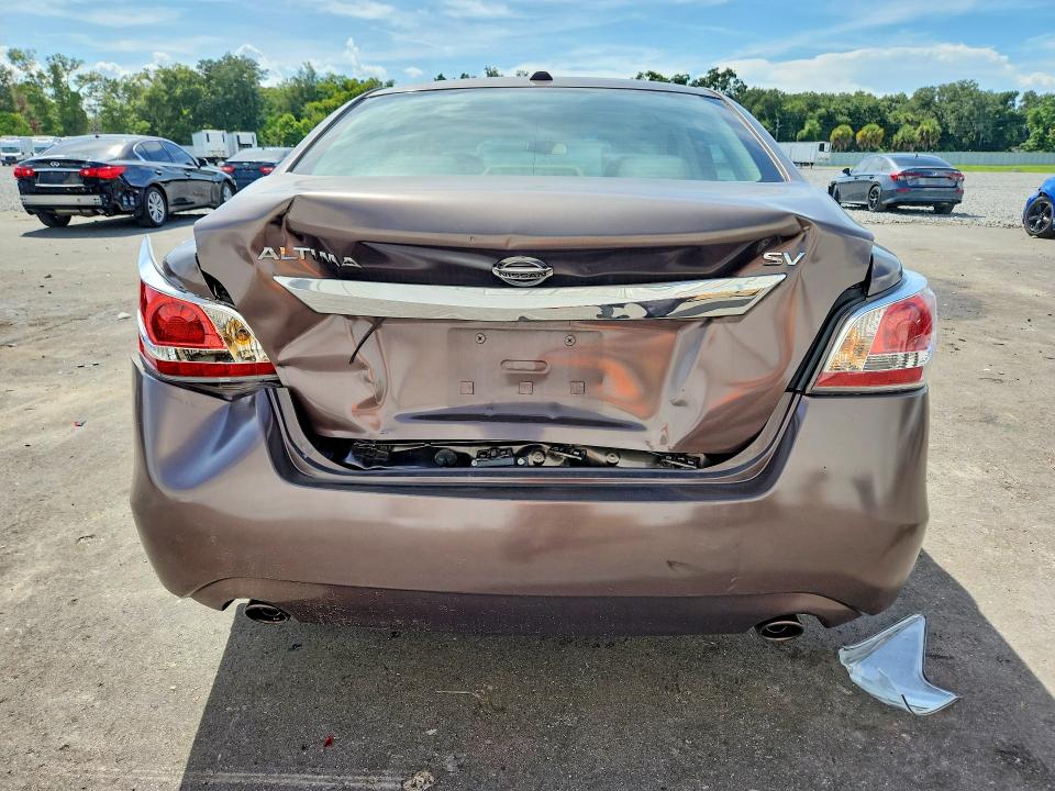 Foto 6 de la subasta – 2015 NISSAN ALTIMA con VIN 1N4AL3AP7FC201335
