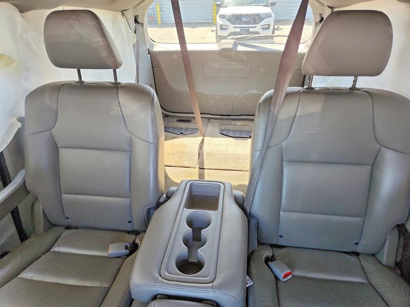 Снимка 10 от търг – 2015 HONDA ODYSSEY с VIN 5FNRL5H69FB099464