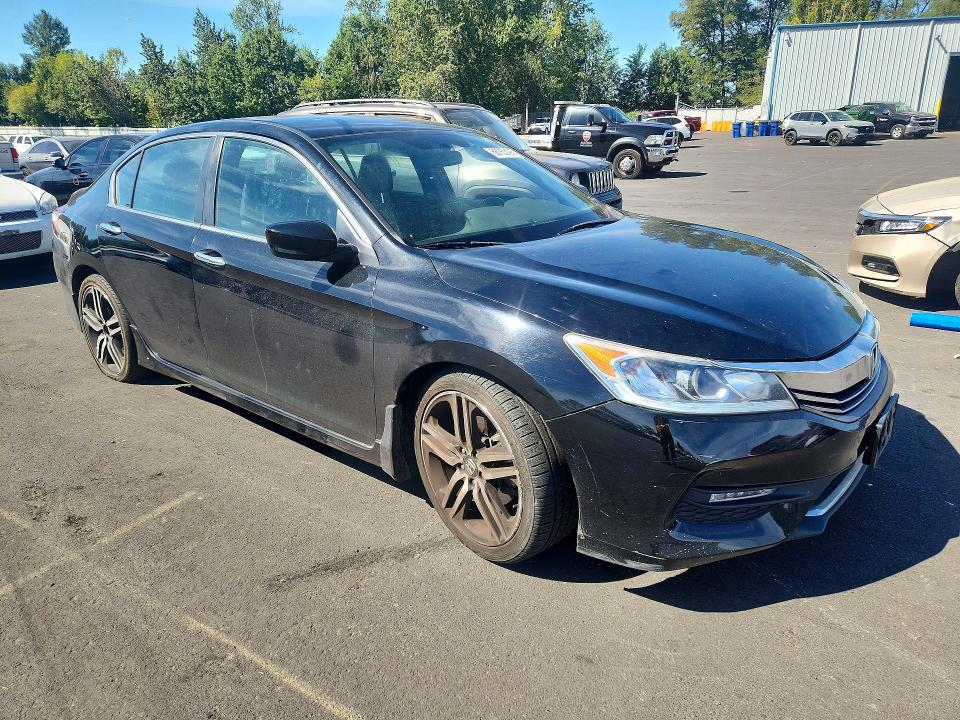 Photo 4 from auction – 2017 HONDA ACCORD with VIN 1HGCR2F53HA182625
