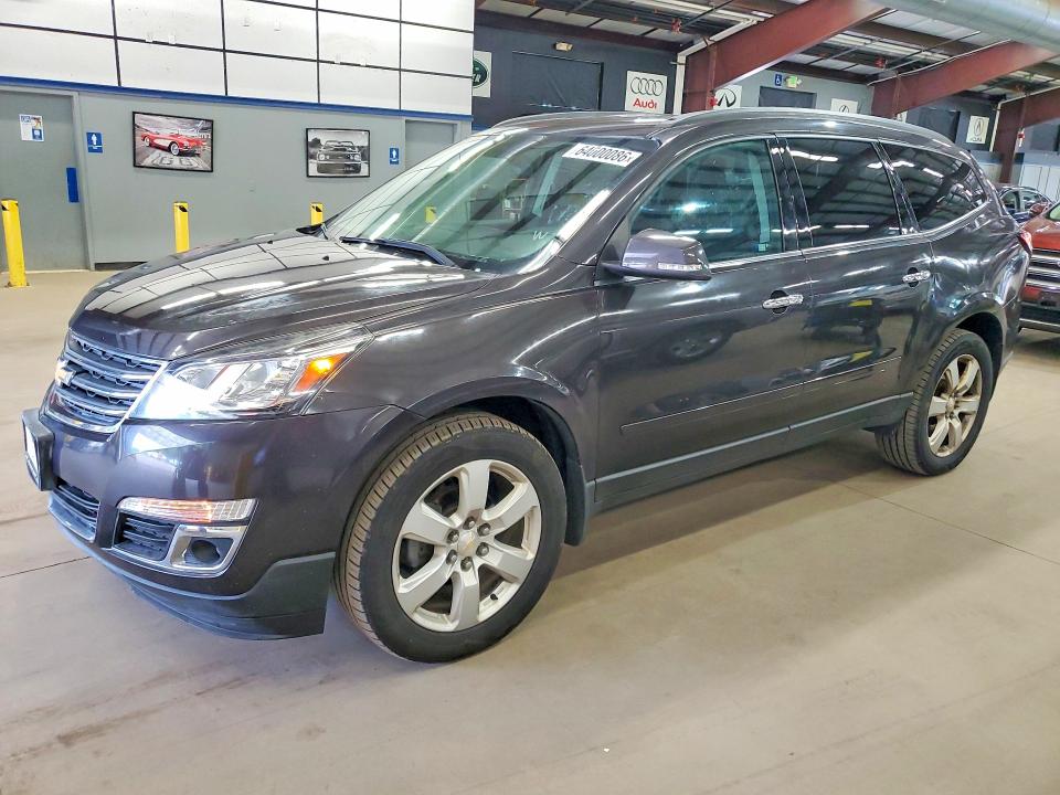 CHEVROLET TRAVERSE 2017 مع رقم تعريف المركبة 1GNKVGKD8HJ215982 - صورة من المزاد