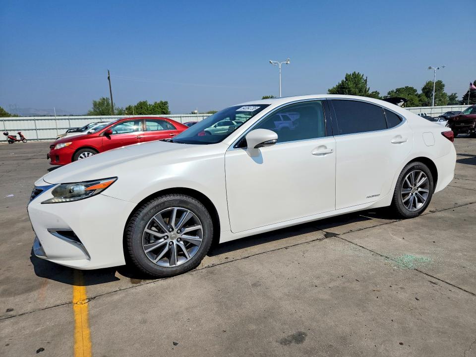 LEXUS ES 2016 with VIN JTHBW1GG2G2102834 - Photo from auction