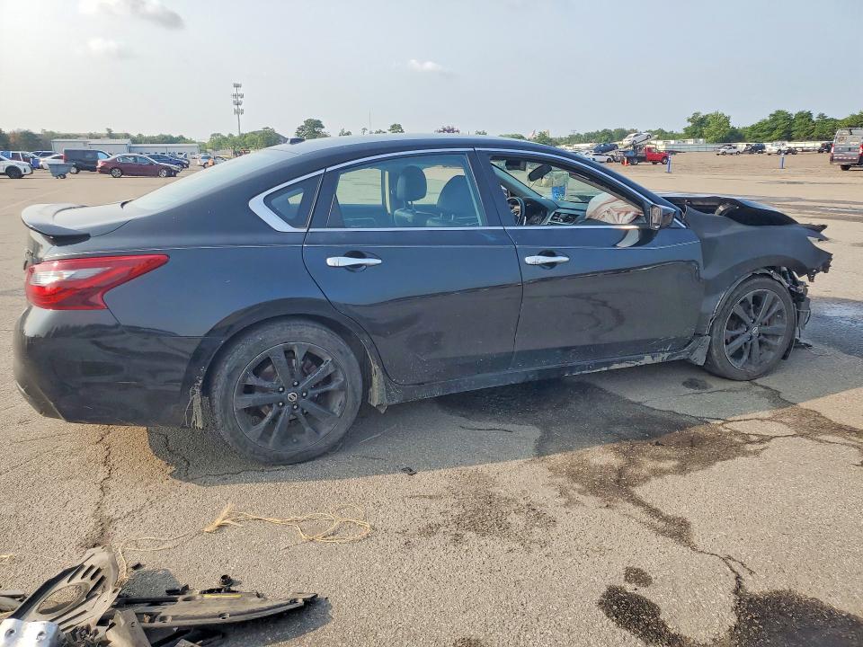 Photo 3 from auction – 2018 NISSAN ALTIMA with VIN 1N4AL3AP1JC238759