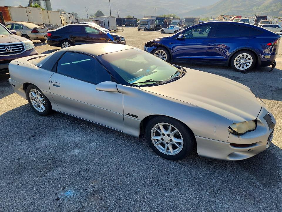 Photo 4 from auction – 2000 CHEVROLET CAMARO with VIN 2G1FP22G9Y2132222