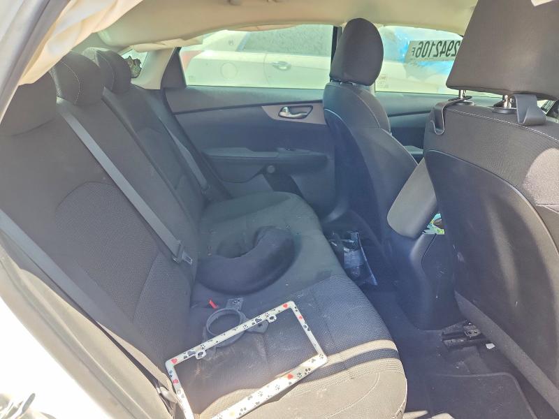 Photo 10 from auction – 2020 KIA FORTE with VIN 3KPF24AD8LE239630