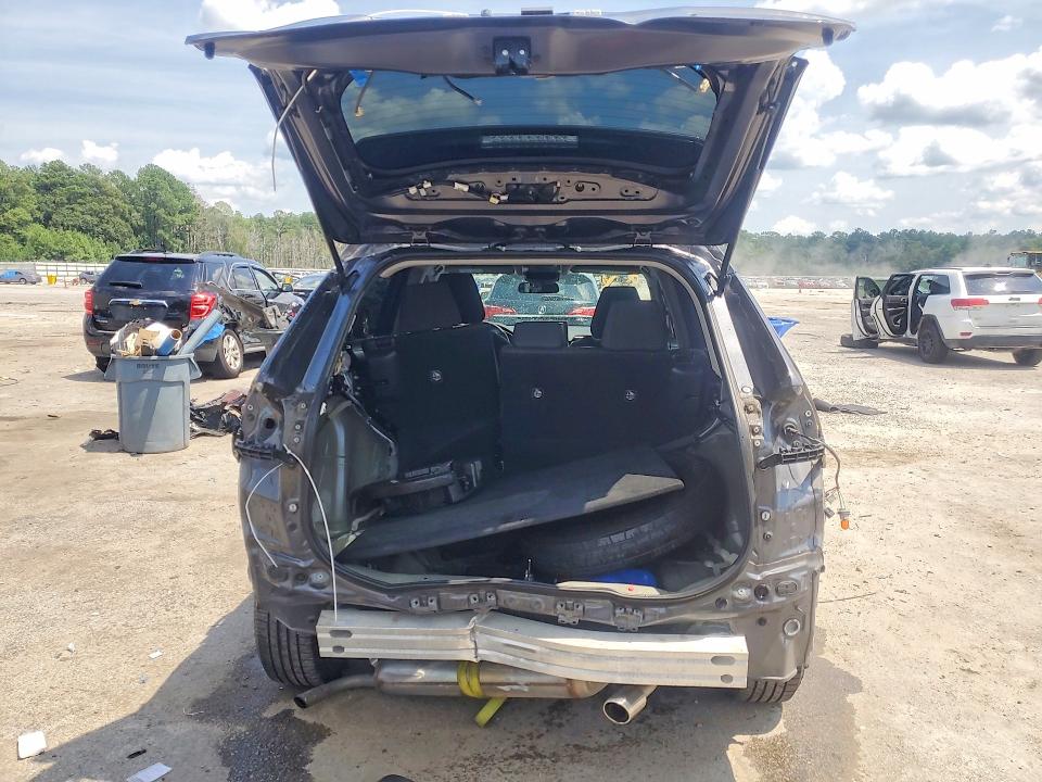 Photo 6 from auction – 2019 TOYOTA RAV4 with VIN 2T3H1RFV6KW041187