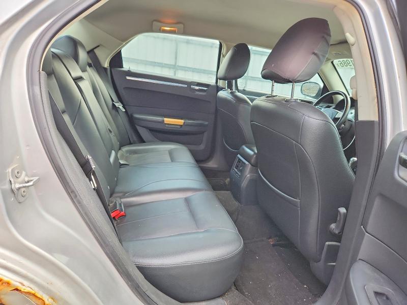 Photo 10 from auction – 2008 CHRYSLER 300 with VIN 2C3KA33G08H152470