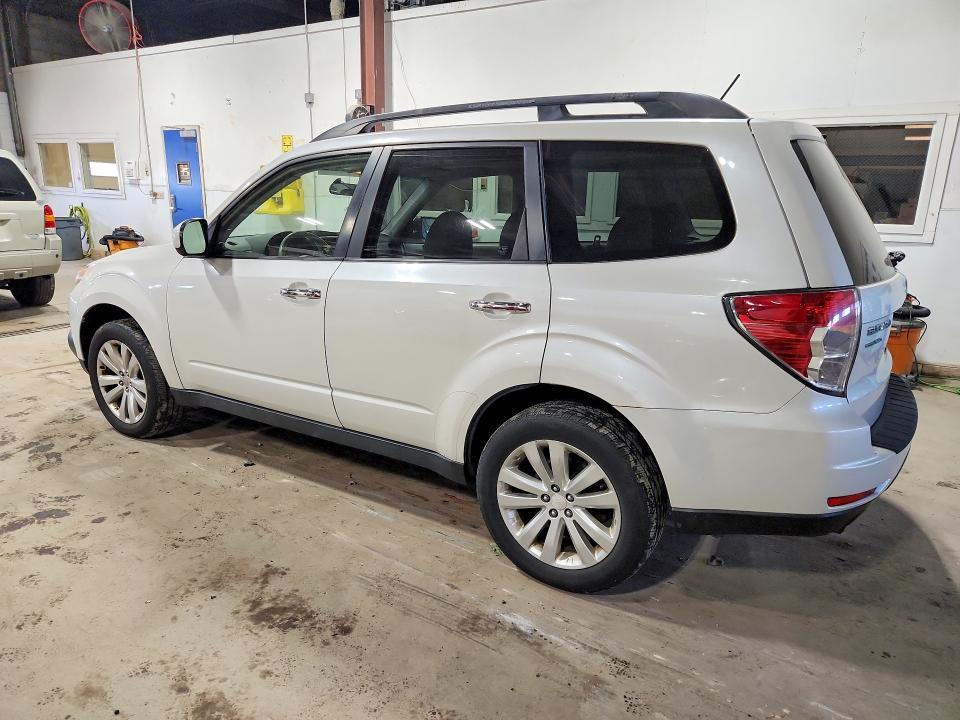 Photo 2 from auction – 2012 SUBARU FORESTER with VIN JF2SHBEC5CH440948