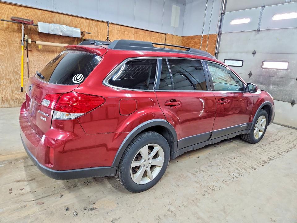 Photo 3 from auction – 2014 SUBARU OUTBACK with VIN 4S4BRBCC8E3200979