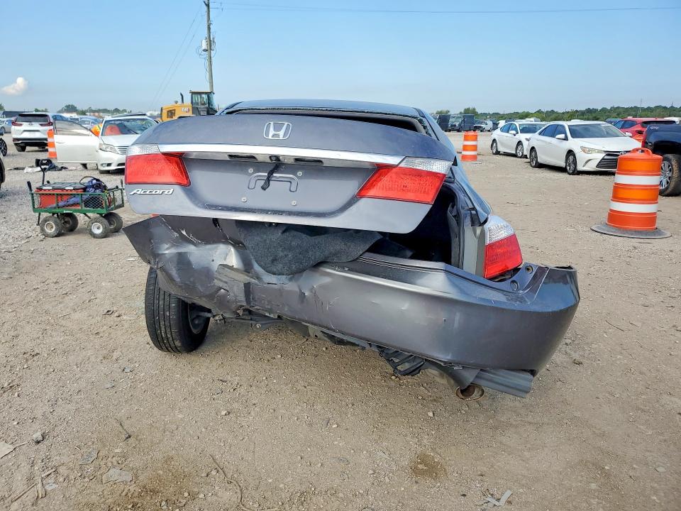 Photo 6 from auction – 2013 HONDA ACCORD with VIN 1HGCR2F38DA284947