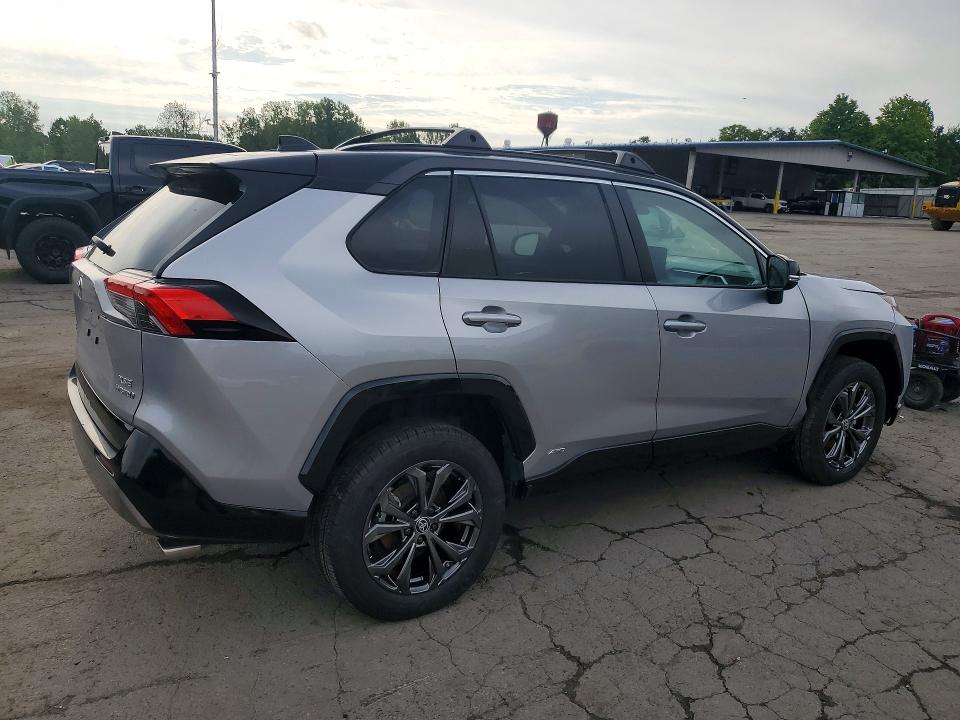 Снимка 3 от търг – 2023 TOYOTA RAV4 с VIN 4T3E6RFV3PU123311
